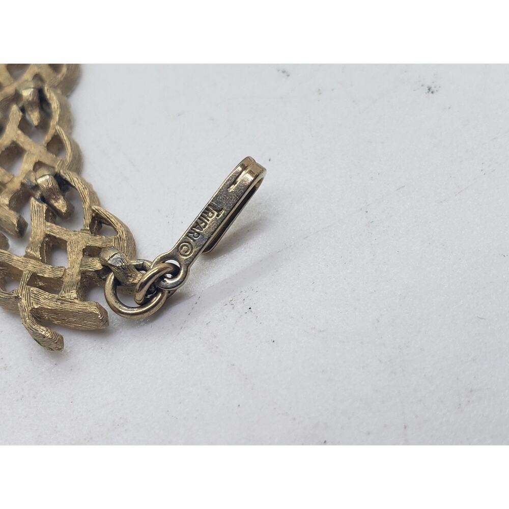 Vintage Trifari Bracelet Braided Link Textured Wide Chunky Signed Gold tone - Picture 7 of 10
